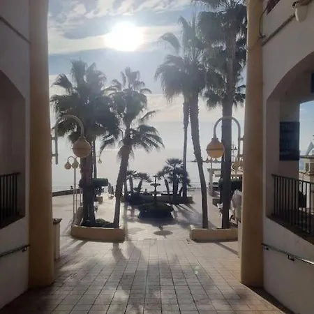 Luxury 30m From Apartman Benalmádena